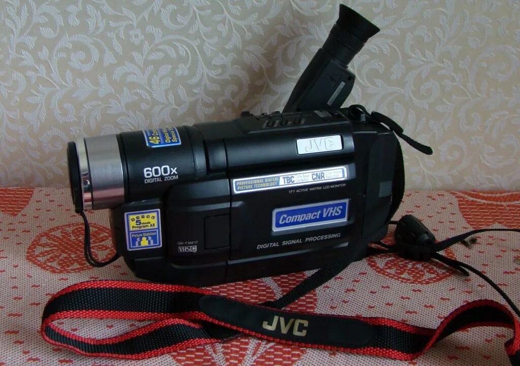 Куплю видеокамеры б у. JVC gr-fxm17a. Видеокамера JVC gr-fxm35ee. JVC видеокамера кассетная. Видеокамера JVC gr-df430.