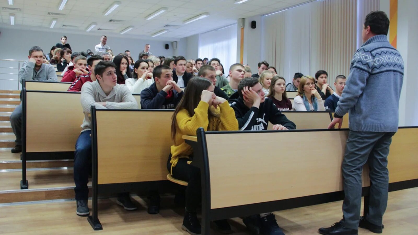 Поволжская академия казань. Поволжский ГУФКСИТ Казань. Физкультурный университет Казань. Поволжский государственный университет физической культуры. Поволжская Академия спорта Казань.