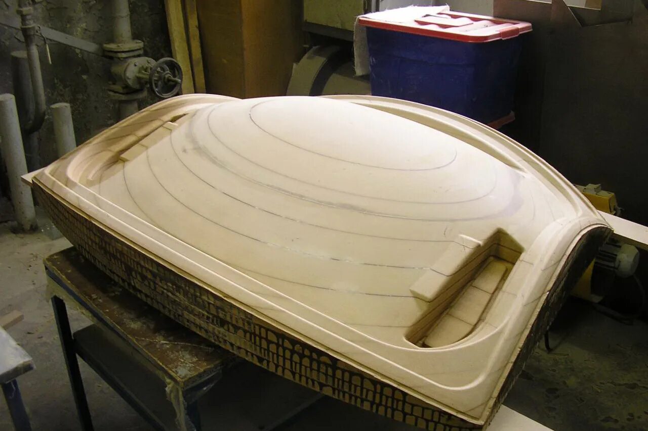 формовка стеклопластиковых изделий. изделия из стекловолокна. матрица для формования стеклопластика. стеклопластиковые изделия. заказы стеклопластика.