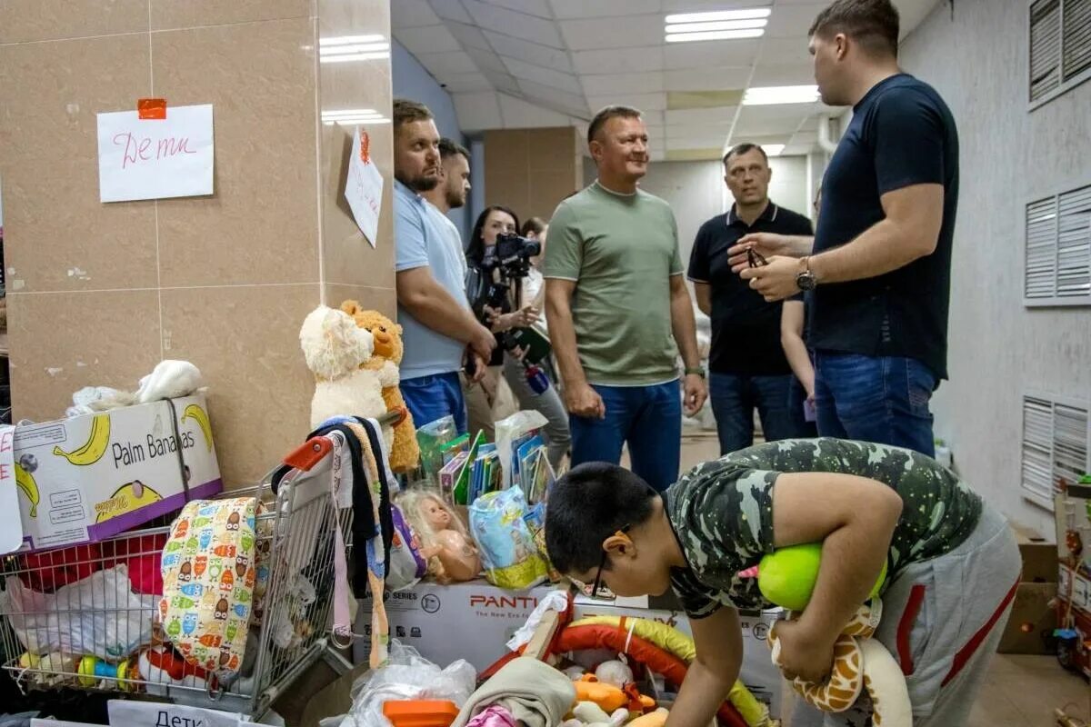 Из балаково доставили 10 тонн гуманитарной помощи. Помощь курску в ульяновске. Скорая курск. Гуманитарная помощь курская область. Помощь курску в ульяновске.