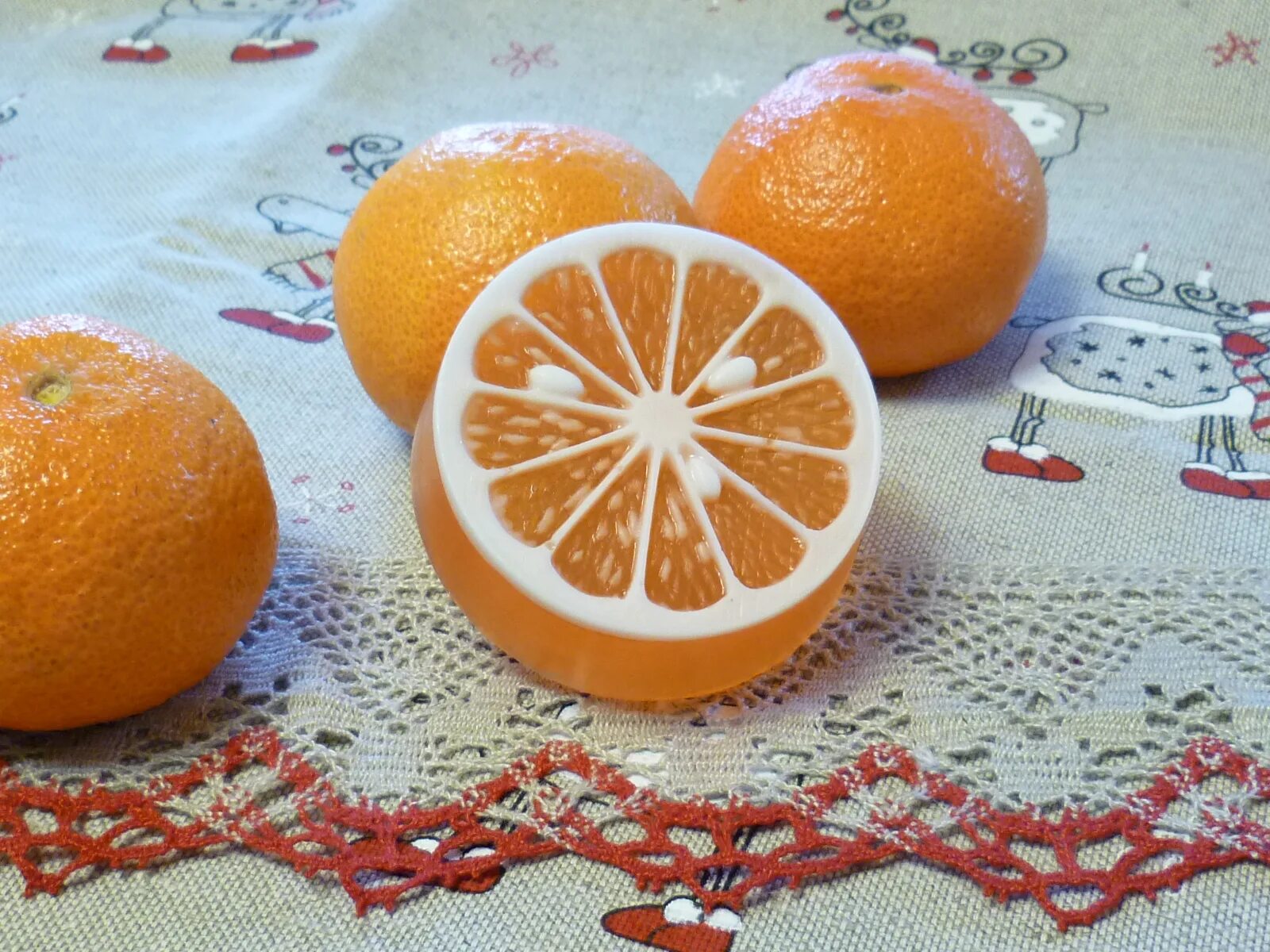 Апельсин фото. Мармелад "дольки апельсиновые" мармеландия 250гр. Апельсиновое эфирное масло. Карамелизированные дольки апельсина. Как сделать апельсин сладким.