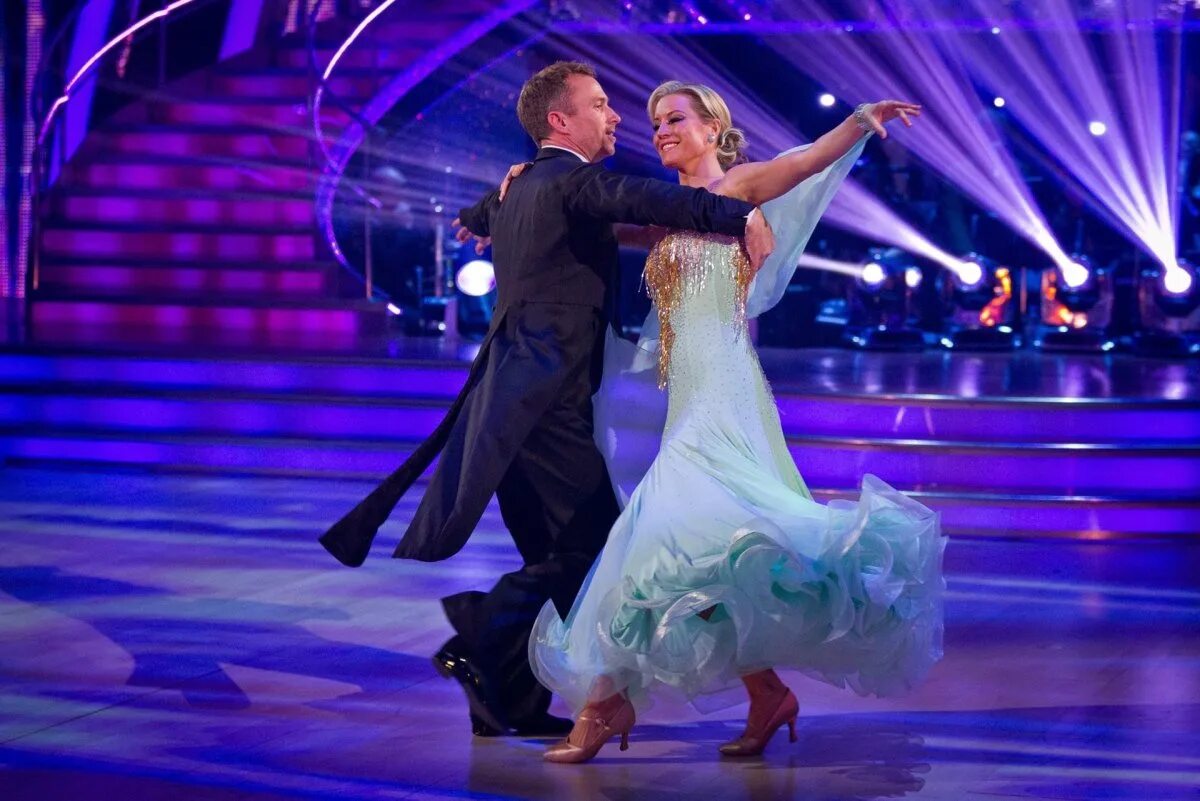 Вальс танец. Вальм. Красивый вальс. Красивый вальс. Венский вальс.