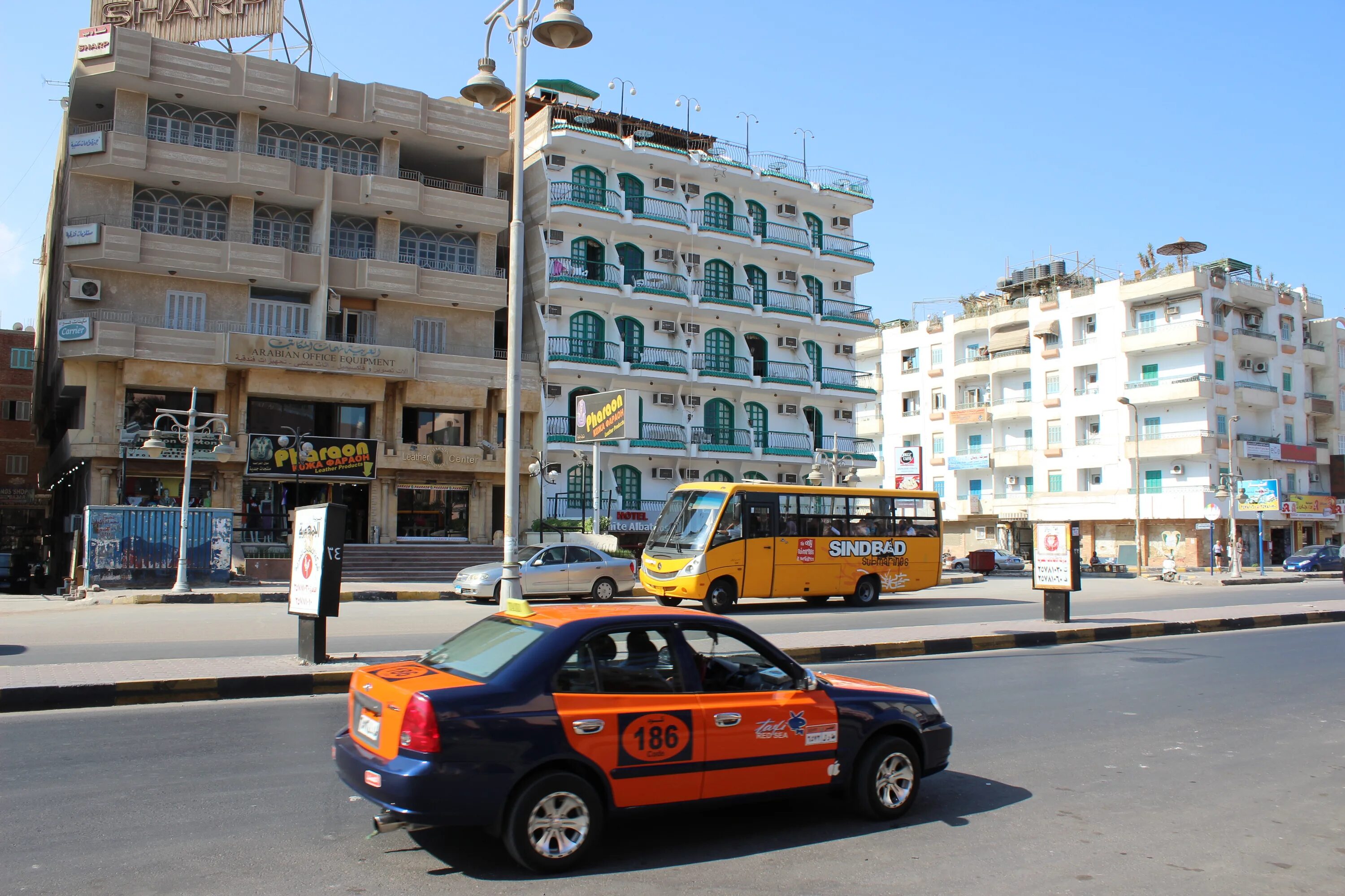 Такси в хургаде. Такси Египет Хургада. Такси в Египте. Такси Хургада машины.