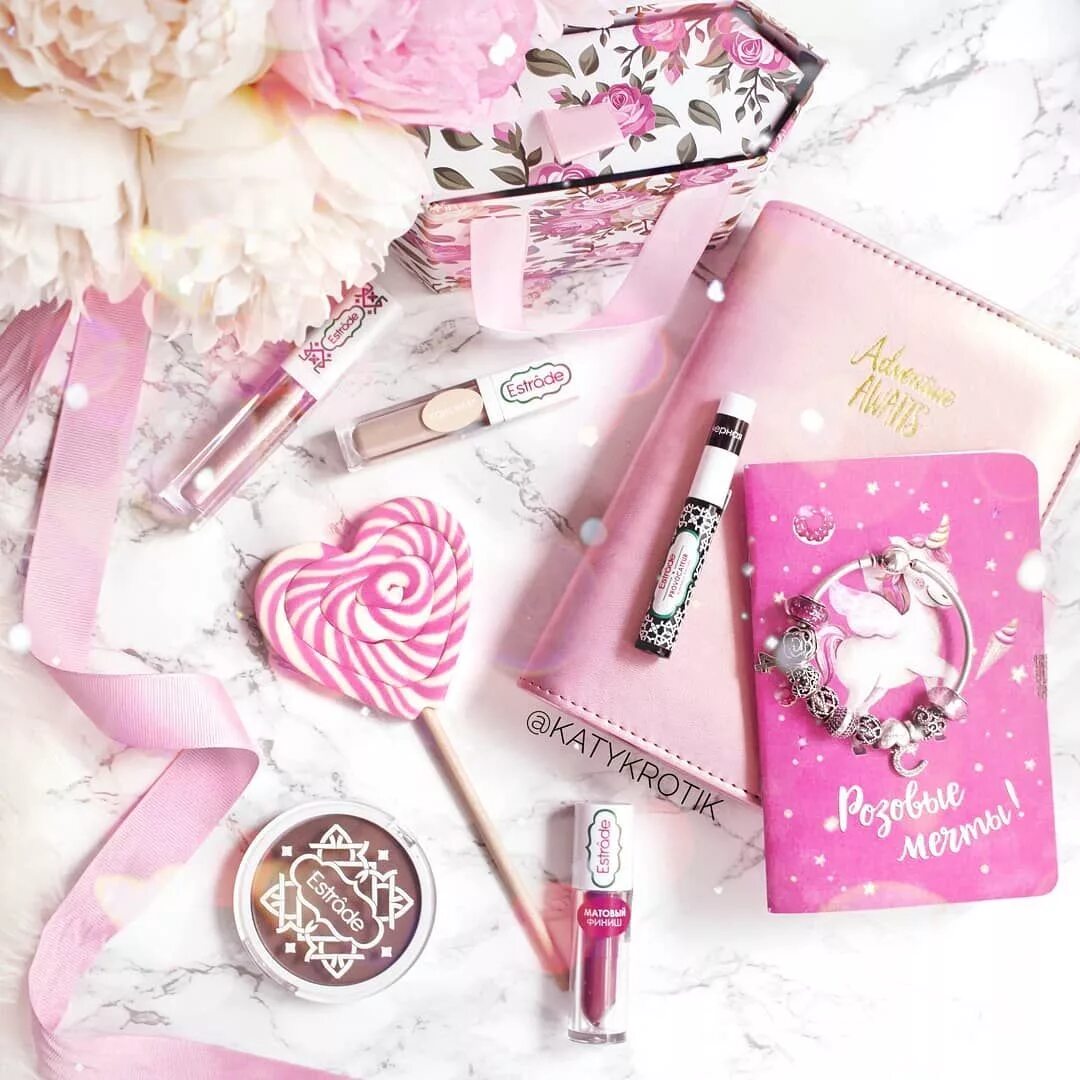 Красивые девчачьи. Розовые вещи для девушек. Красивые девчачьи. Красивые девчачьи. Красивые девчачьи.