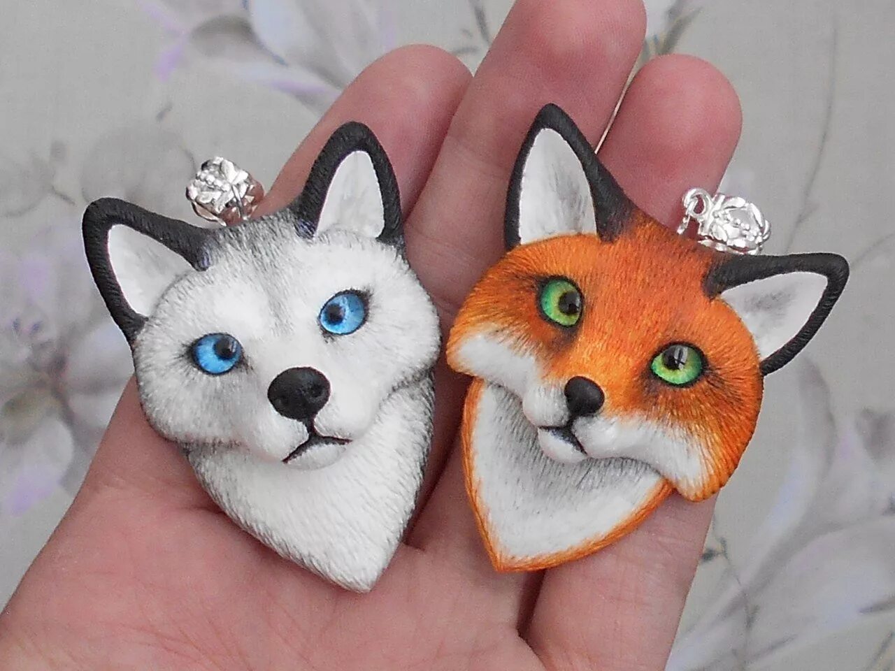 фигурка «лисичка». лиса из глины. лисичка из полимерной глины. лисичка из глины. фигурки из полимерной глины.