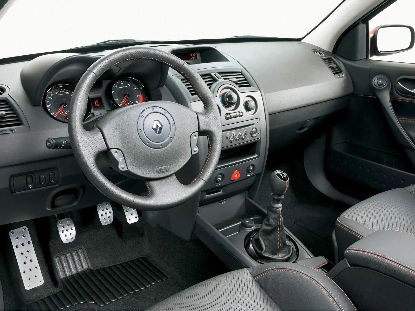 рено меган 2 рестайлинг 2007 салон. рино меган 2 седан салон. рено меган 2 2006 салон. Megane 2 салон. рено меган 2 салон.