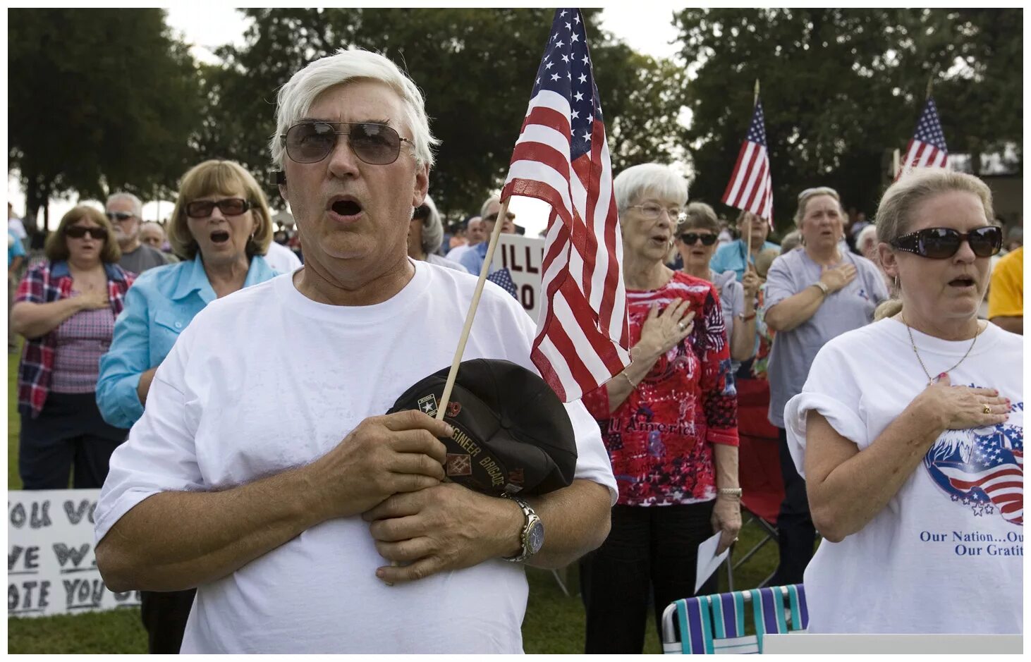 Белые в сша. Американцы люди. Белые американцы сша. Сша люди. Толпа американцев.