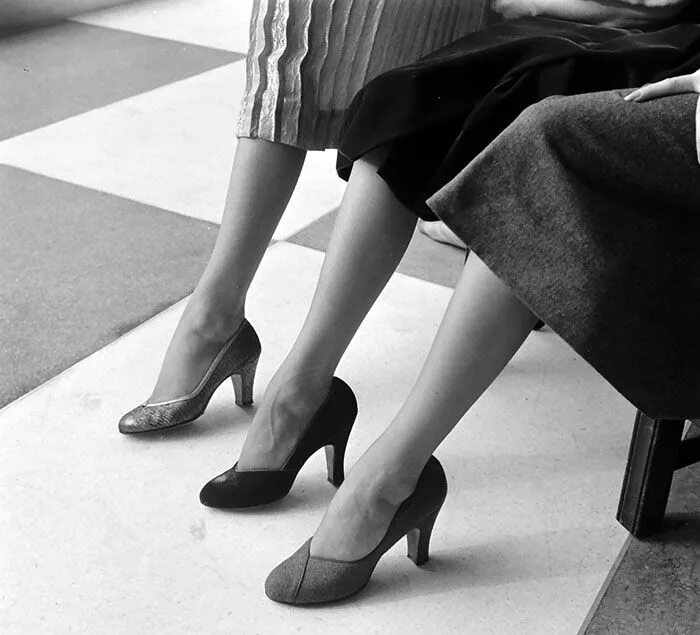 Туфли мэри джейн 20 е годы. Винтажные туфли. Туфли мэри джейн. Модные туфли на каблуке. Туфли мэри джейн.