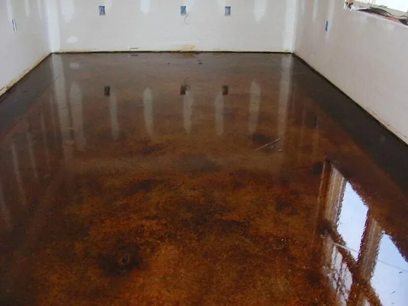 Жидкое стекло для пола. Наливной пол acid stain. жидкое стекло на бетонный пол. жидкое стекло на пол. полы залитые жидким стеклом.