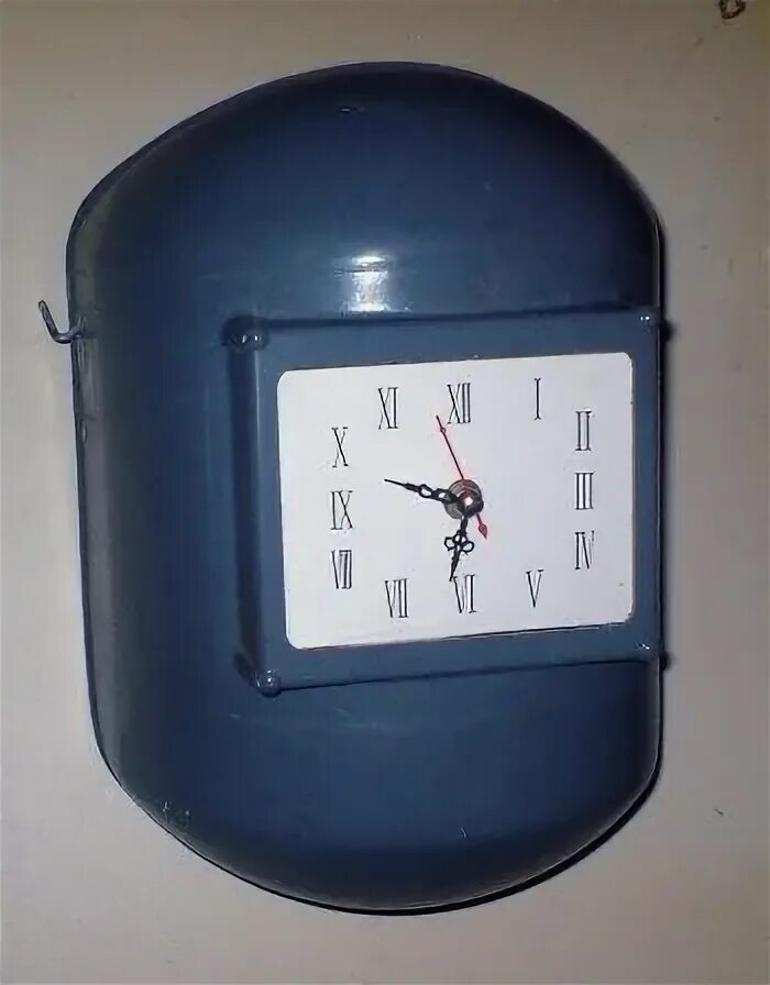 Котлы часы. Часы настенные 2023. Часы для сварщика купить в москве. Ultrasonic clock welding assembly. Сварка часов.