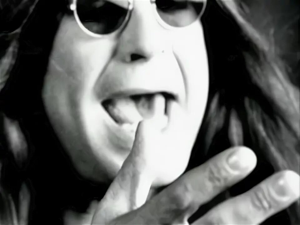 Ozzy osbourne i just. Ozzy osbourne see you on the other. оззи осборн и тельма райли. ozzy osbourne see you on the other side клип. оззи осборн в инвалидной коляске.