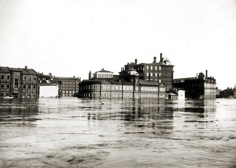1908 год в истории. Наводнение в москве 1908 года. половодье 1908 года в москве. наводнение в москве апрель 1908 года. наводнение 1908 берсеневская.