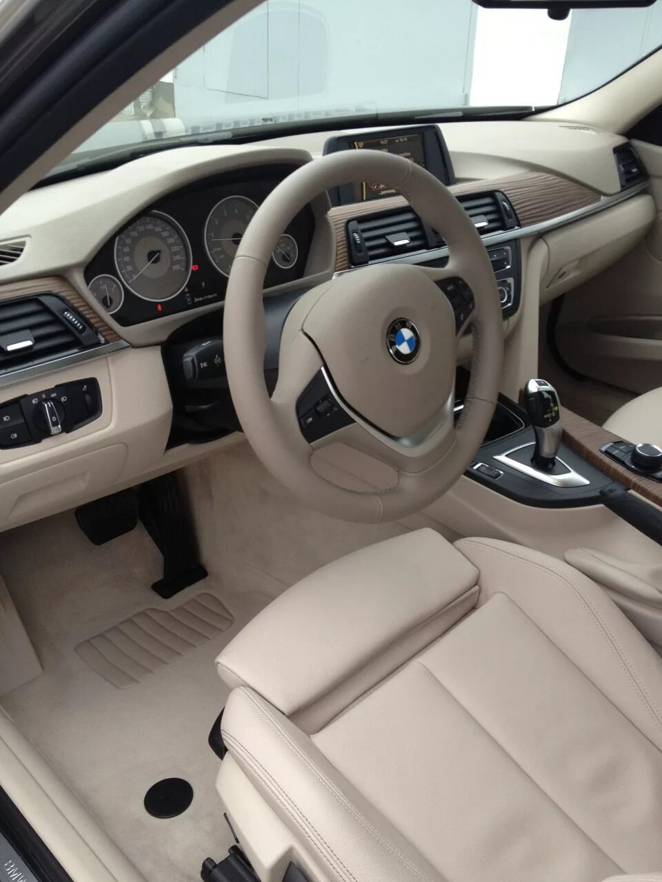 Флагманский кроссовер BMW X7 прибудет в Россию весной - DRIVE2
