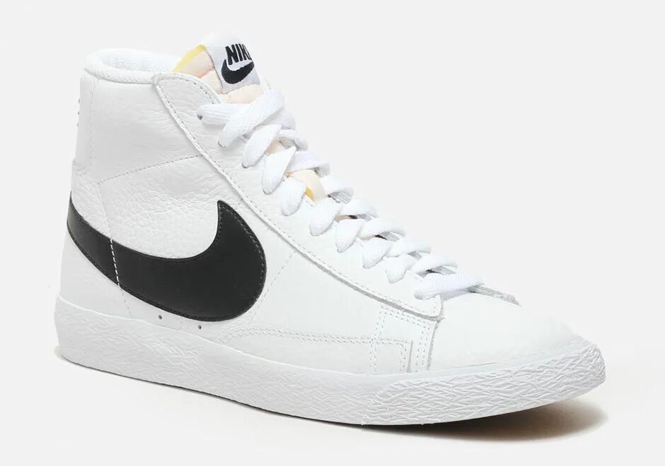 Блейзеры кроссовки найк. Найк блейзер МИД 77 оригинал. Nike Blazer 77 оригинал. Nike Blazer Black Swoosh. Nike Blazer Mid 77 оригинал.