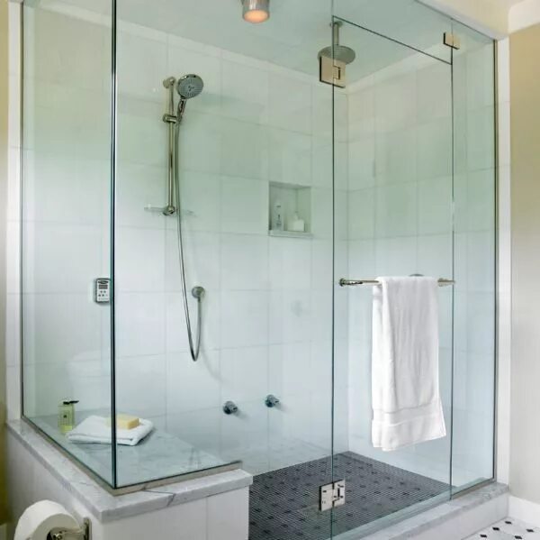 Shower Enclosures Tempered Glass Frameless Glass Shower - China Glass Shower Doo