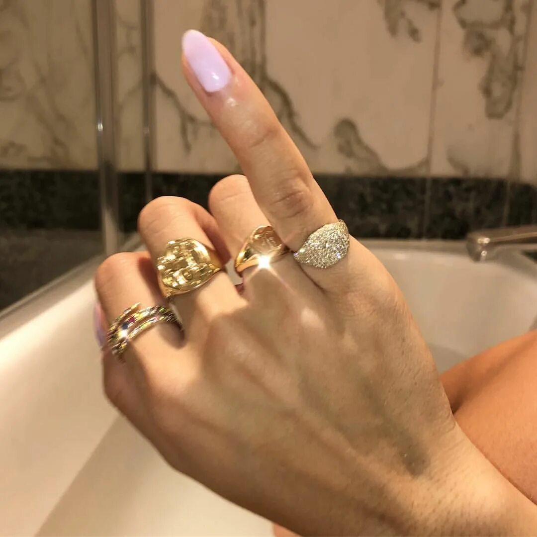 Rose Gold & Diamond Pinky Ring Beautiful jewelry, Pinky ring, Amazing jewelry