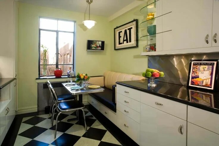 Space-Saving Design: 25 Banquettes with Built-In Storage Underneath Tiny house l
