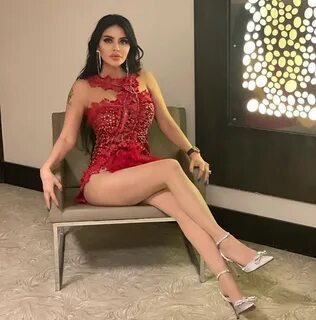 Ebru Polat yataktan pozunu paylaşarak link... 