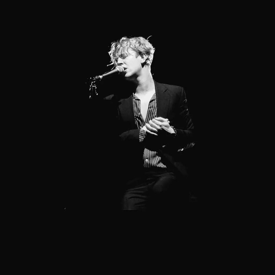 Tom odell friday. Tom Odell. Best Day of my Life том Оделл. Tom Odell Heal. Tom Odell best Day of my Life обложка.