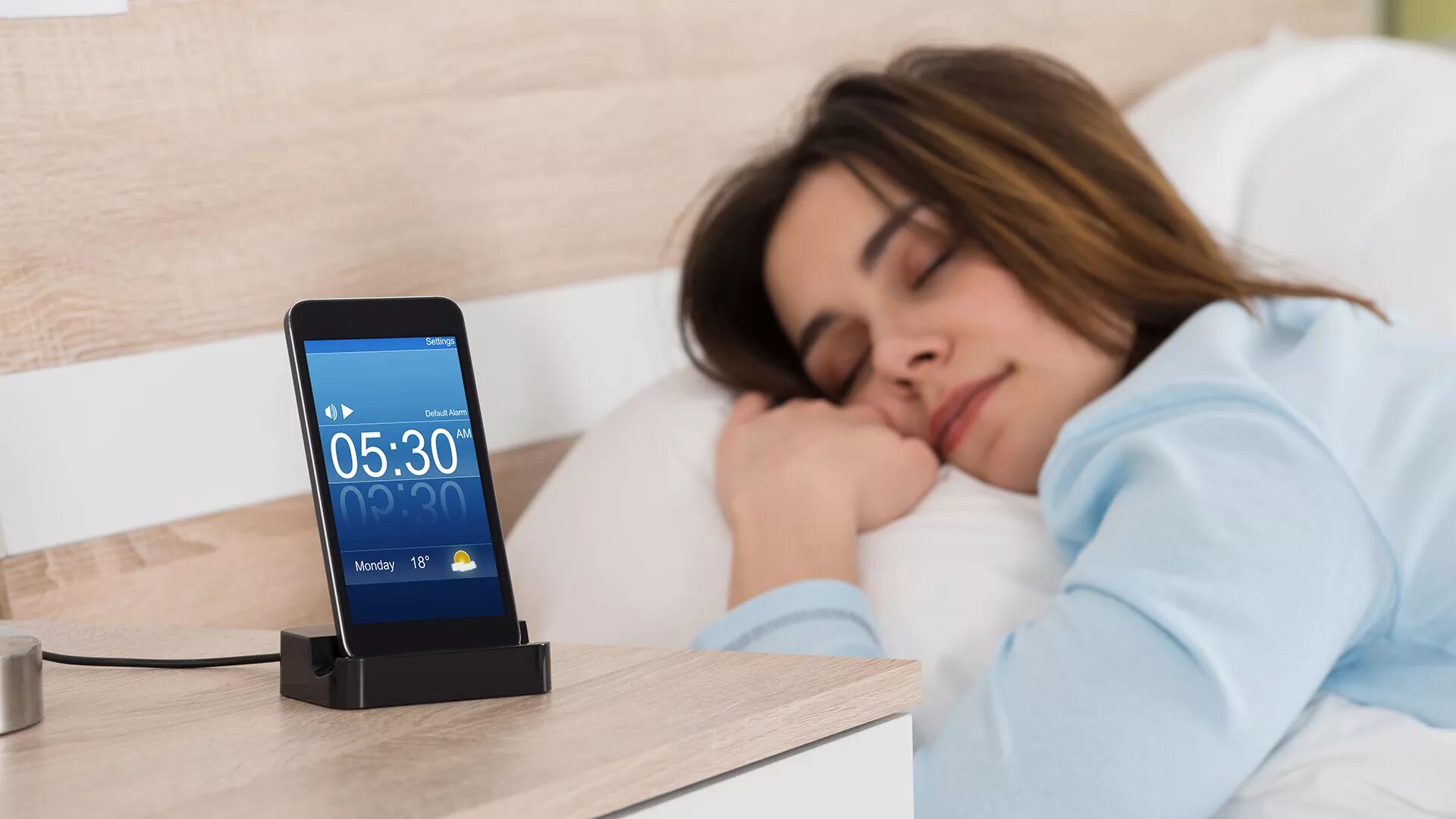 Будильник по фазам сна. Будильник у кровати. Здоровый сон: Sleep Cycle Alarm Clock. Приложение здоровый сон. Включи телефон спать