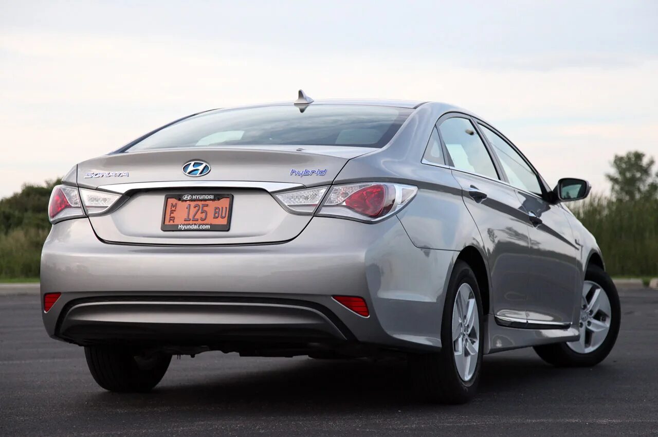 Hyundai sonata гибрид 2012. 4. Hyundai sonata hybrid 2012. Соната гибрид. Хендай соната 2013 гибрид.