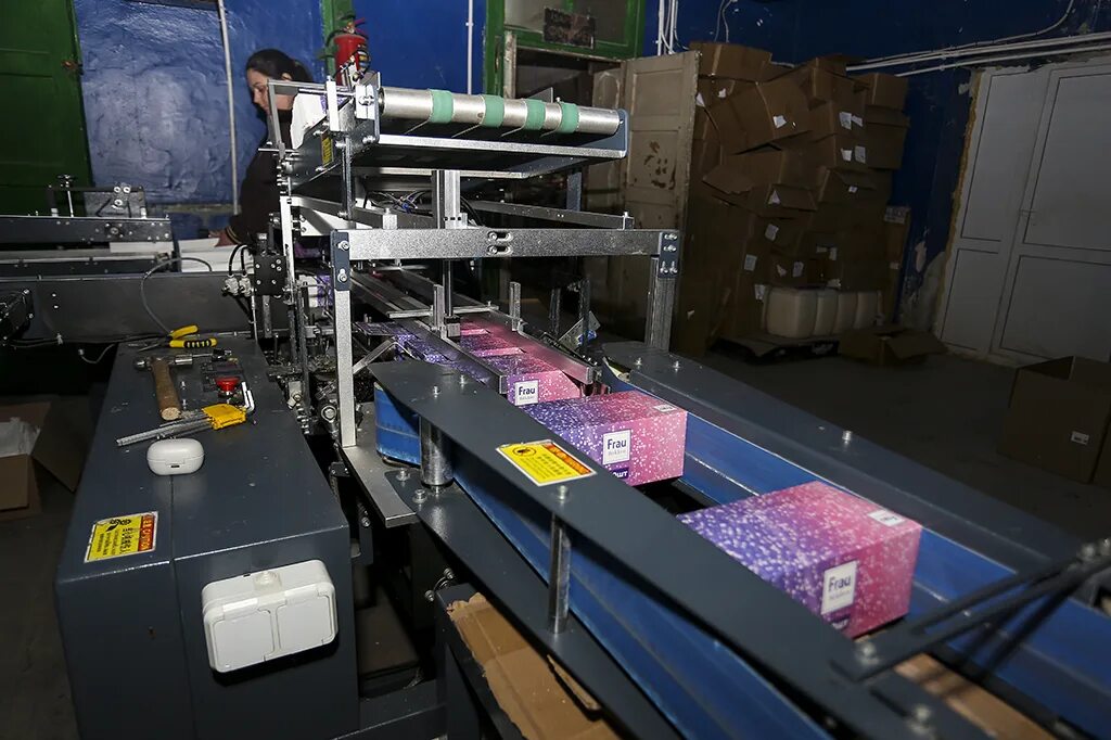 Завод 1900 года россия. Математика 6 класс мерзляк 1079. Гдз по математике 6 класс мерзляк номер 1070. Стекольное производство. Проект завода.