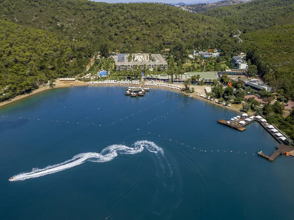 Crystal green bay resort spa 5 турция бодрум. Green bay resort & spa кристал грин бэй резорт & спа. Отель crystal green bay resort & spa. Кристал грин бэй резорт бодрум фото. Грин бэй резорт бодрум.