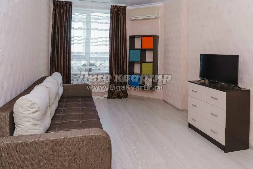 Квартира чкалова 53/3 оренбург. Однокомнатная квартира в оренбурге. Львовская 107. Планировка тольяттинка 2 комнатная. 3 комнатная квартира на чкалова оренбург.