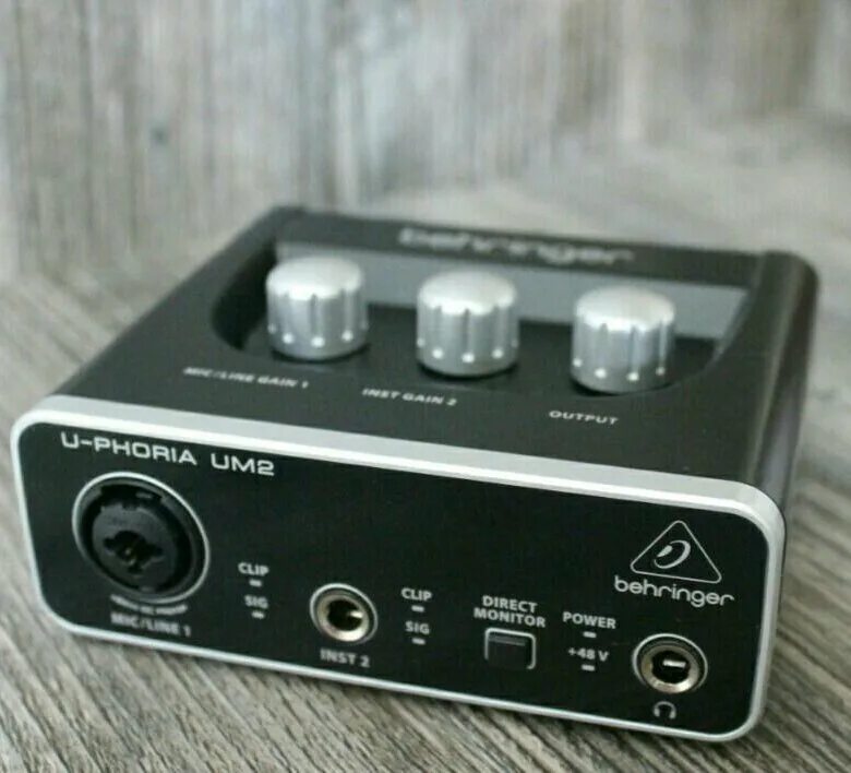 Behringer u. Behringer u-phoria um2. внешняя звуковая карта behringer um2. аудиокарта behringer u-phoria um2. behringer u-phoria um2 комплектация.