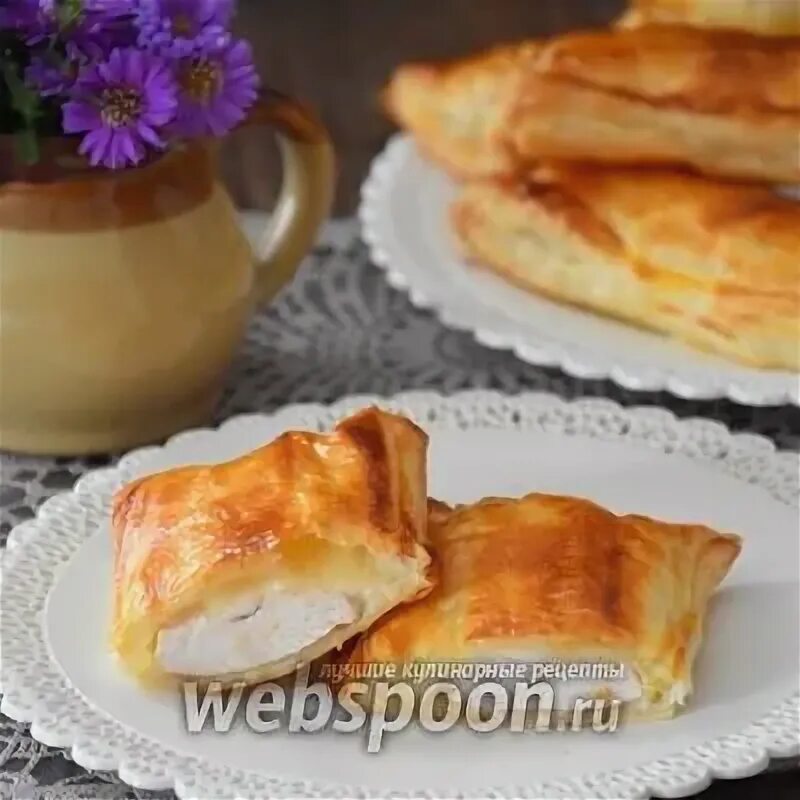 Курица с сыром в слоеном тесте