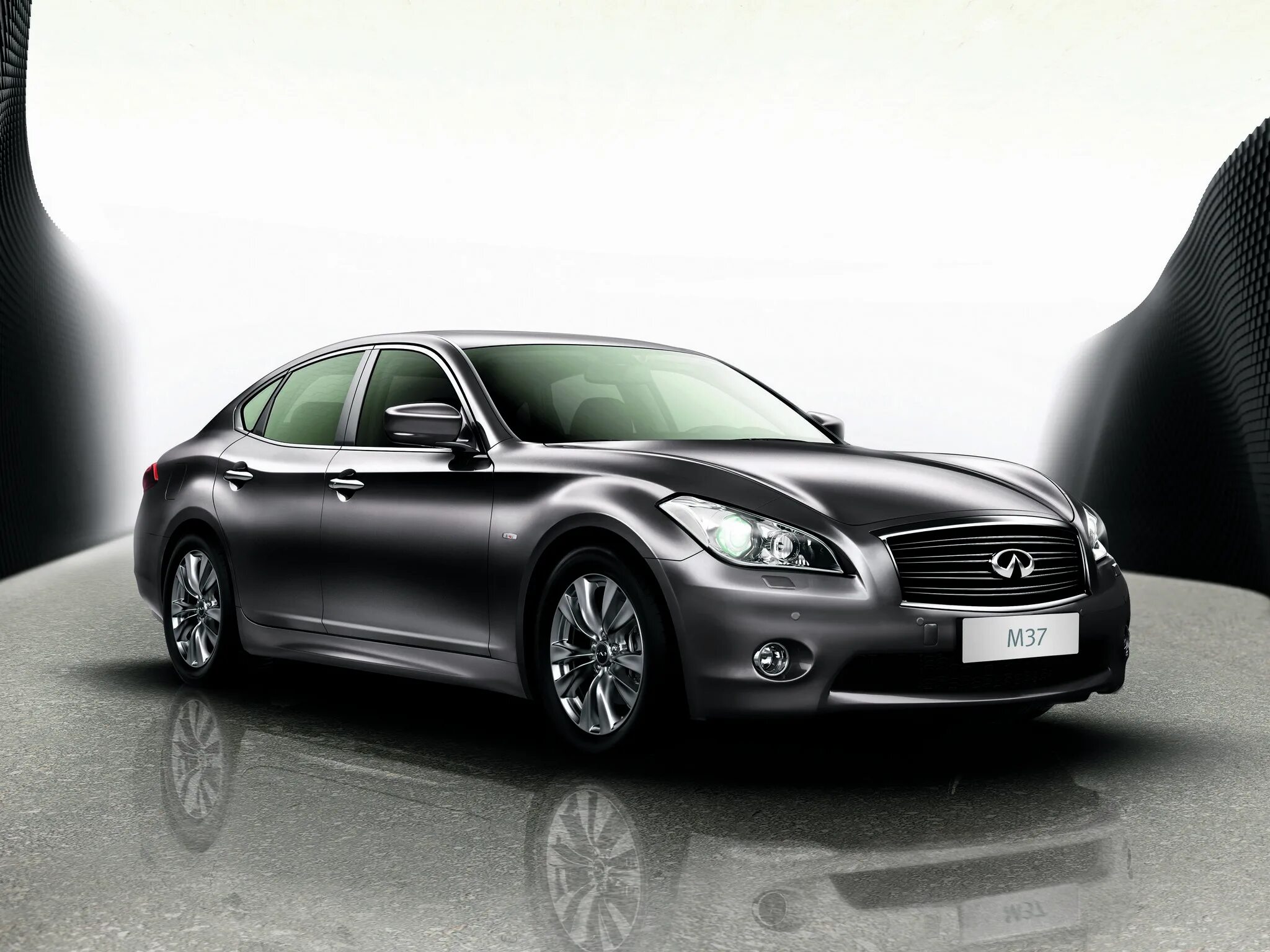 Инфинити м купить. Инфинити q70 2010. Infiniti m37. Седан Инфинити м37. Infiniti q70/m.