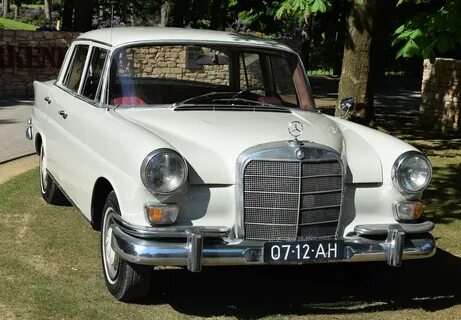 Mercedes benz 200