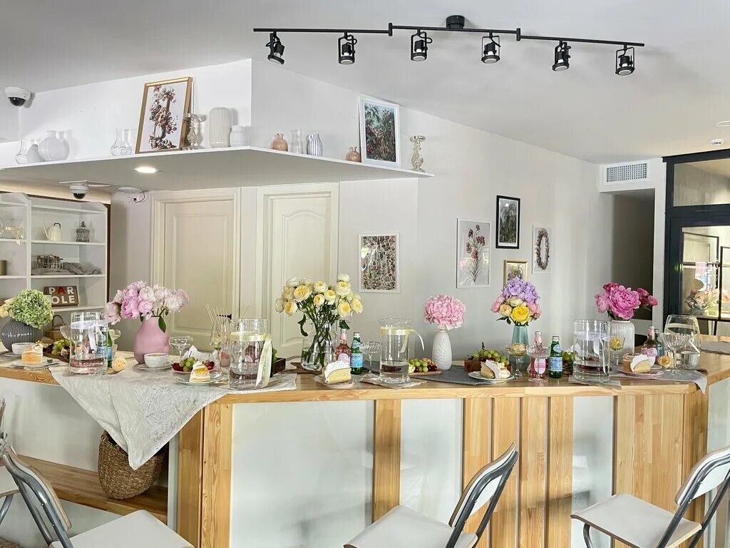 салон why not москва. Why not flowers москва. Why not москва трёхпрудный переулок. Why not flowers москва. салон why not москва.