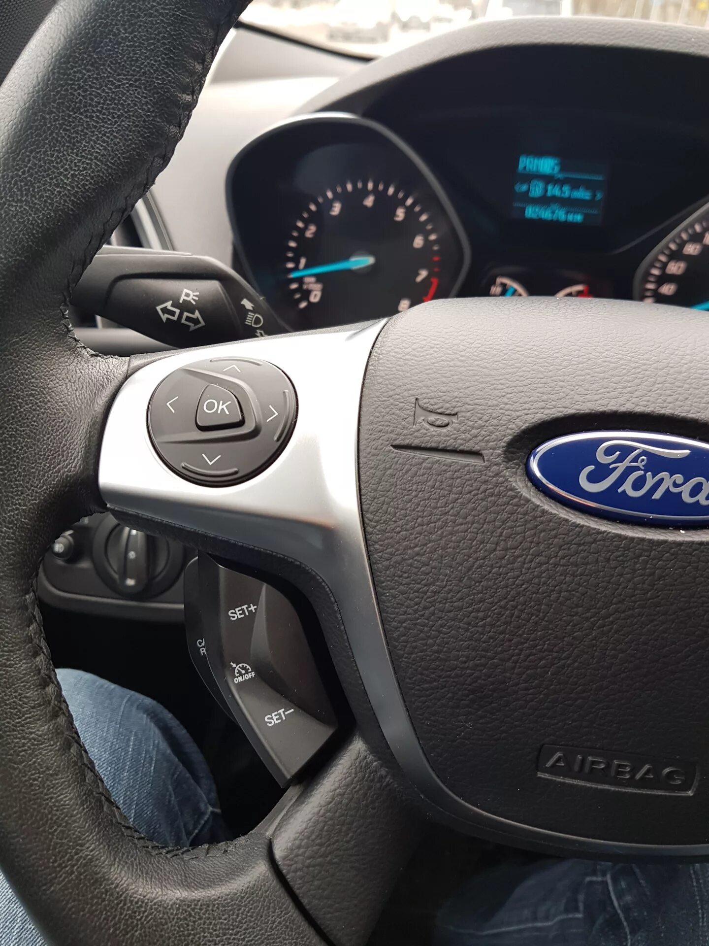 Форд куга круиз контроль. Круиз контроль Куга 2.5. Круиз контроль Форд Куга 2. Круиз контроль Форд Куга 2 2.5. Круиз контроль у Ford универсал 2016 робот.