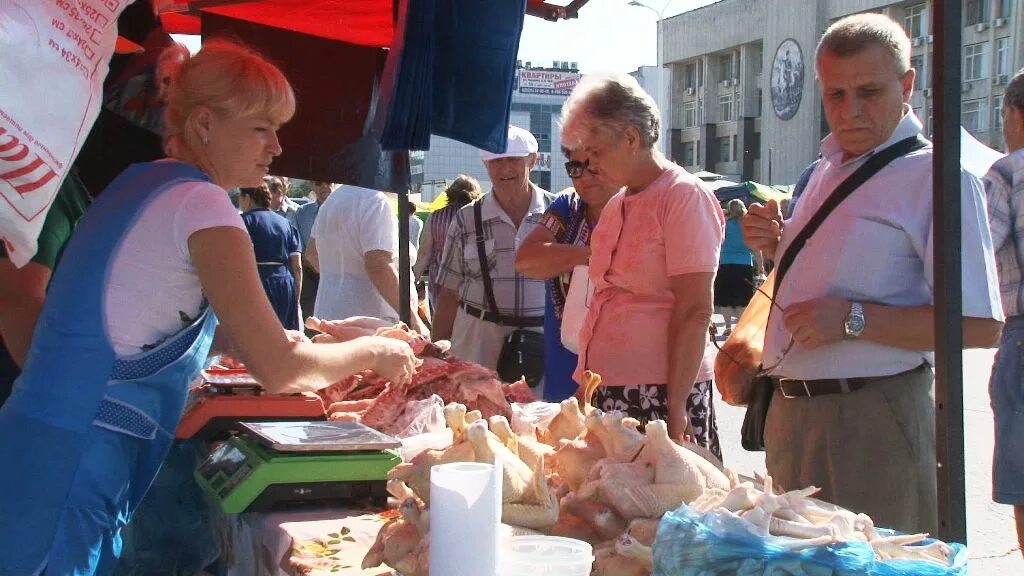 Ерш новочеркасск сегодня. Ярмарка продуктов. Праздничные ярмарки Новочеркасск. Ярмарка фото. Ярмарка Ростовской области.