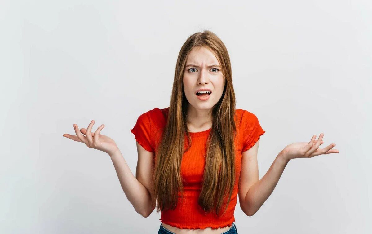 Несколько девушек. Женская фигура. Разнообразие девушек. Блондинка и брюнетка. Фотосессия подруг.