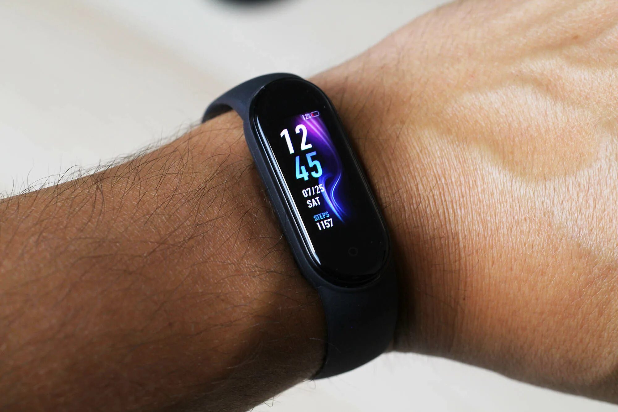Хонор ми банд 5. Смарт часы хонор банд 5. Фитнес-браслет xiaomi mi smart band 6. Mi band 5. Часы хуавей банд 5.