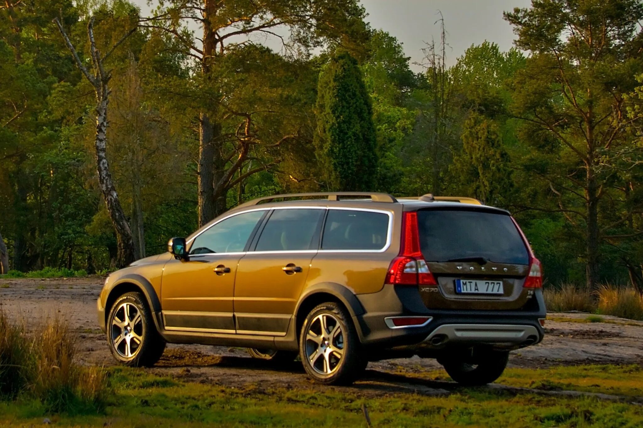 Volvo xc70 i. Volvo cx70. Вольво хс70 2013. Volvo xc70 t5.