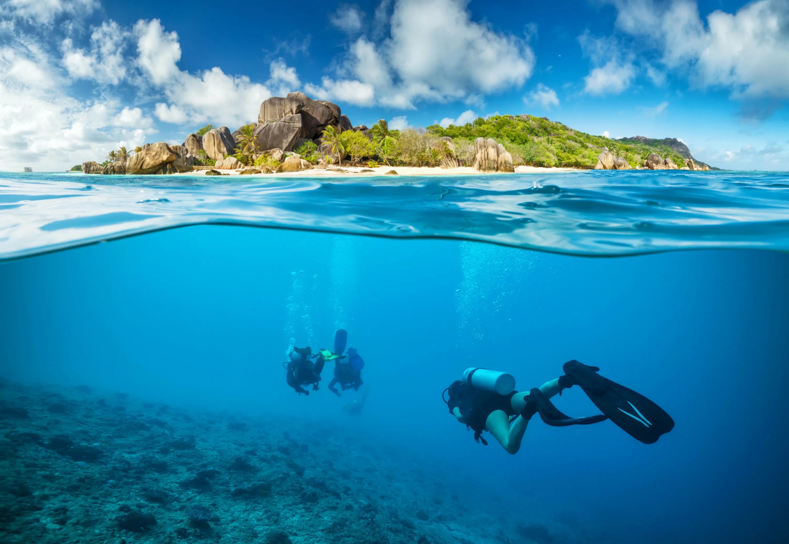 Island вода