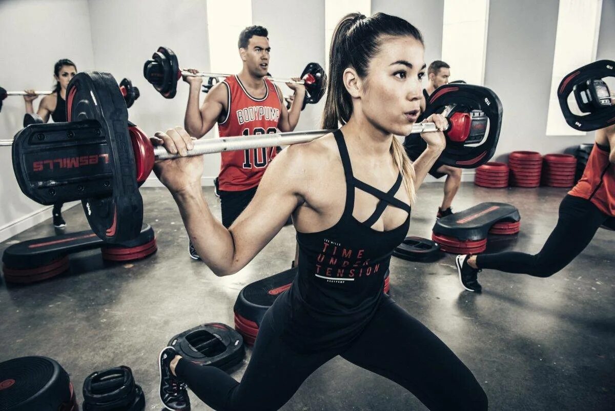 Тренировка лес миллс боди памп. Les mills рэйчел. Тренировка кэти пауэр. Les mills боди памп. X pumping.