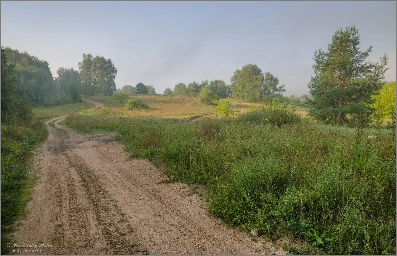 В родных местах дорога. Земля дорога.