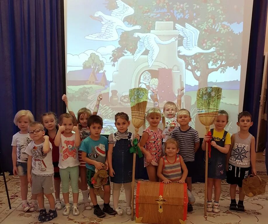 детский садик. центральная детская библиотека оленегорска.