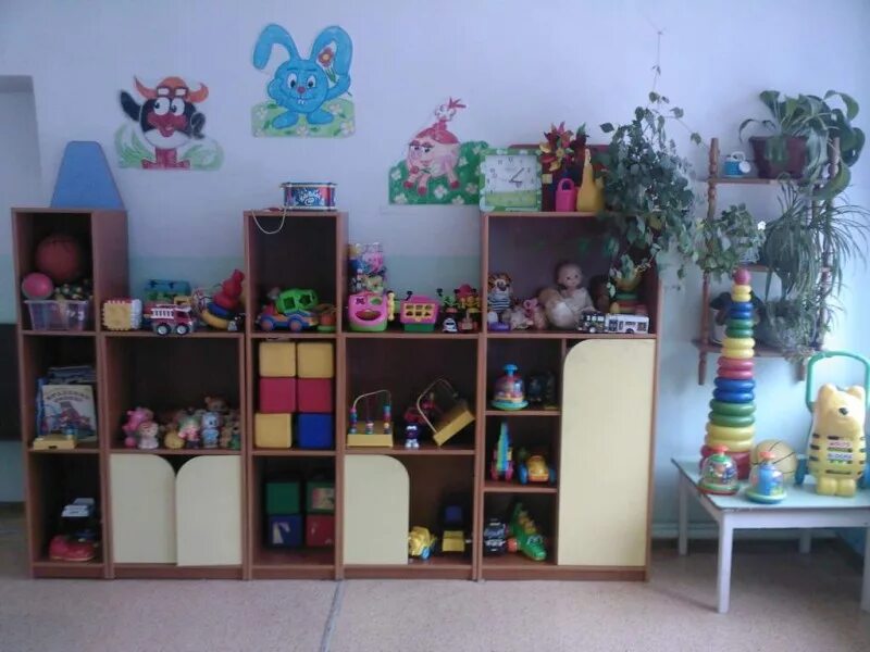 развивающие зоны в детском саду. игровой уголок в детском саду. игровая зона в доу. игровая среда в детском саду. развивающая среда зонирование.