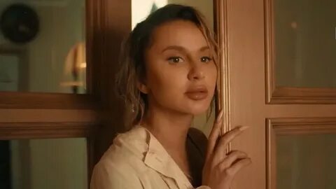 Yalangoch Tatyana Arntgoltsning porno fotosuratlari