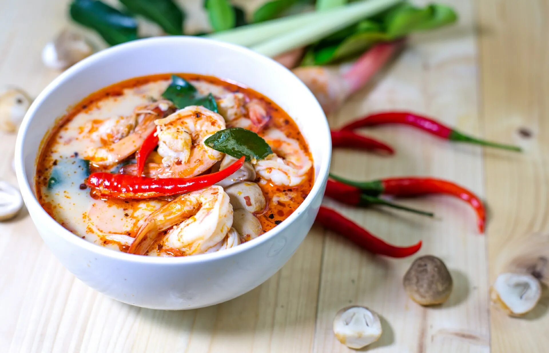 Том ям кунг (Tom Yum Kung). Тайский суп том ям. Суп Tom Yum (том ям). Том ям текст