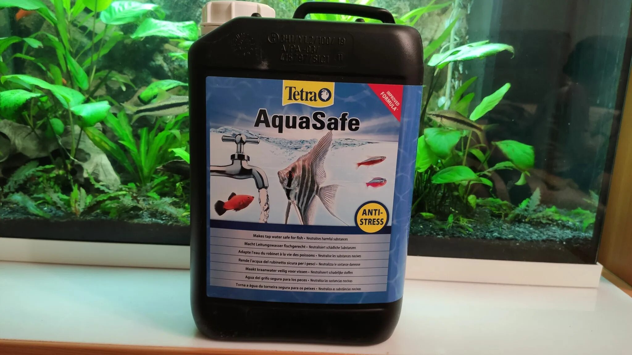 Tetra AQUASAFE 5л. Кондиционер для подготовки водопроводной воды Tetra AQUASAFE 5л. Тетра АКВАСЕЙФ 5 литров. Tetra AQUASAFE кондиционер для подготовки воды аквариума, 100 мл - разлив. Подготовка воды для аквариума