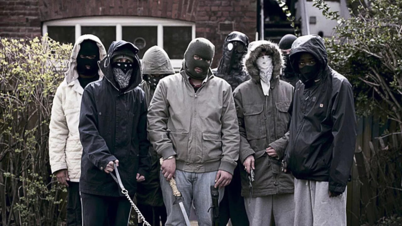 Уличные группировки. Банд группировка. Мара сальватруча лос анджелес. Мара сальватруча 13 в лос анджелесе. Банд группировка.