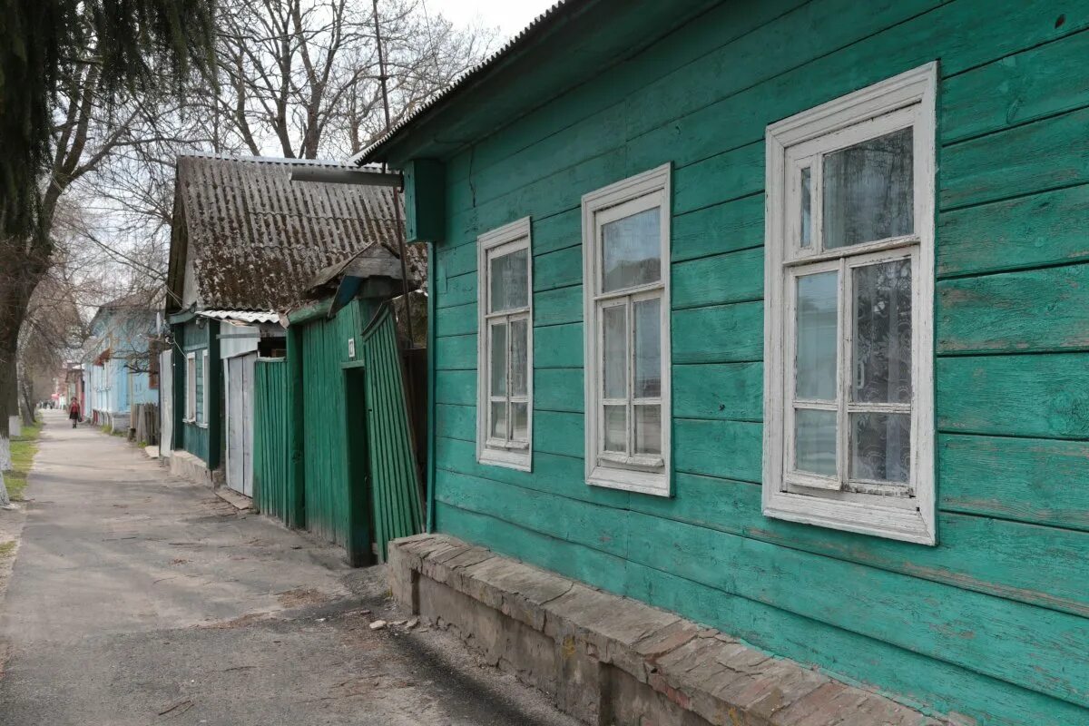 Дом в дмитровске орловском. Дмитровск Орловская область. Дмитровск-Орловский Орловской области. Улица Советская город Дмитровск Орловской области. Дмитровск Орловская область площадь.