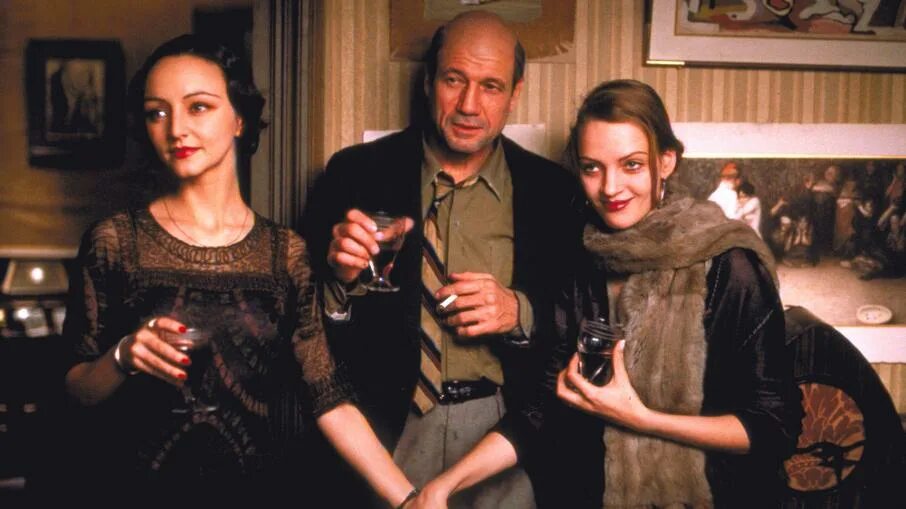 Неудавшийся Секс С Марией Ди Медейруш – Генри И Джун (1990)