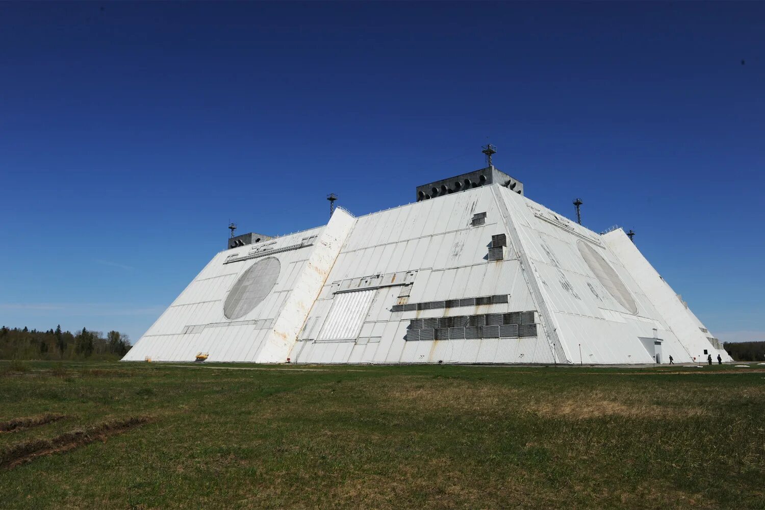 Новый дон 2. Многофункциональная радиолокационная станция «Дон-2н». РЛС Дон-2н Софрино. Станция Дон 2н Софрино. Софрино радиолокационная станция Дон-2н.